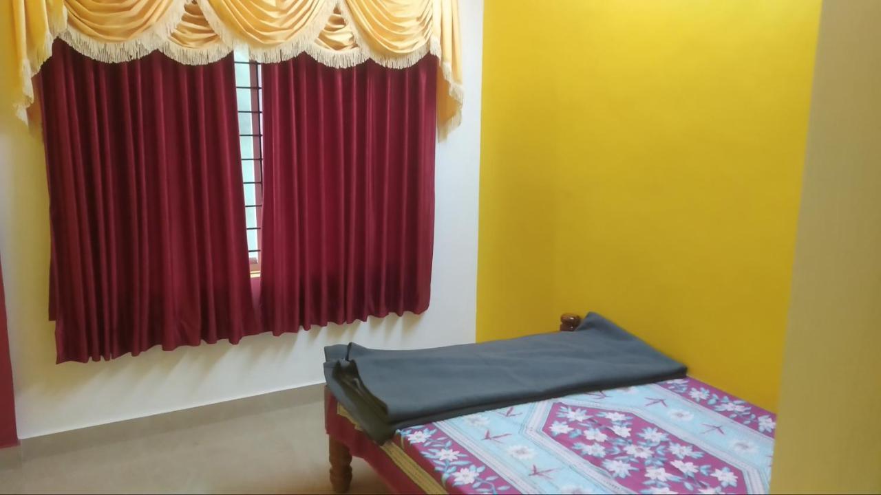 Hi5 Holiday Apartments Udupi Kültér fotó