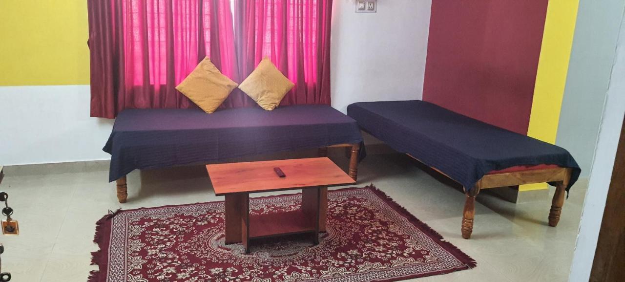 Hi5 Holiday Apartments Udupi Kültér fotó