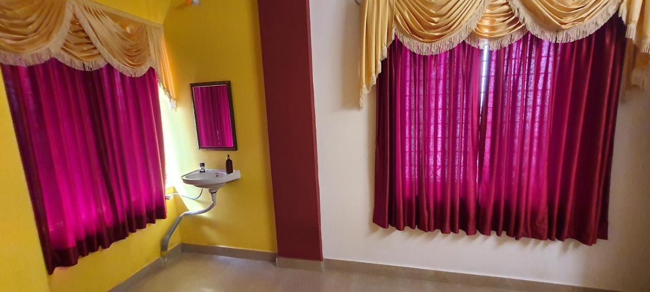 Hi5 Holiday Apartments Udupi Kültér fotó